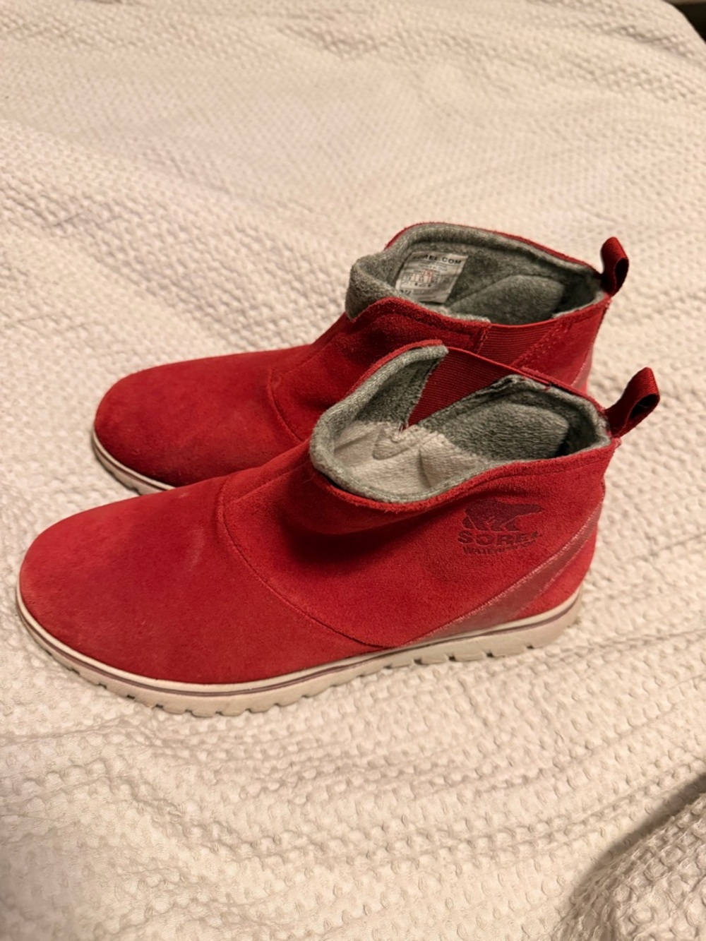 Sorel Burgundy Leather Pull On Ankle Booties - Picture 2 of 4
